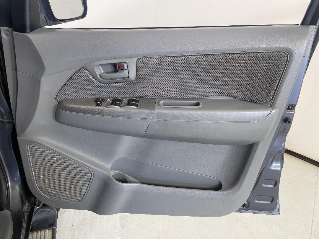 Photo '15' of Toyota Hilux