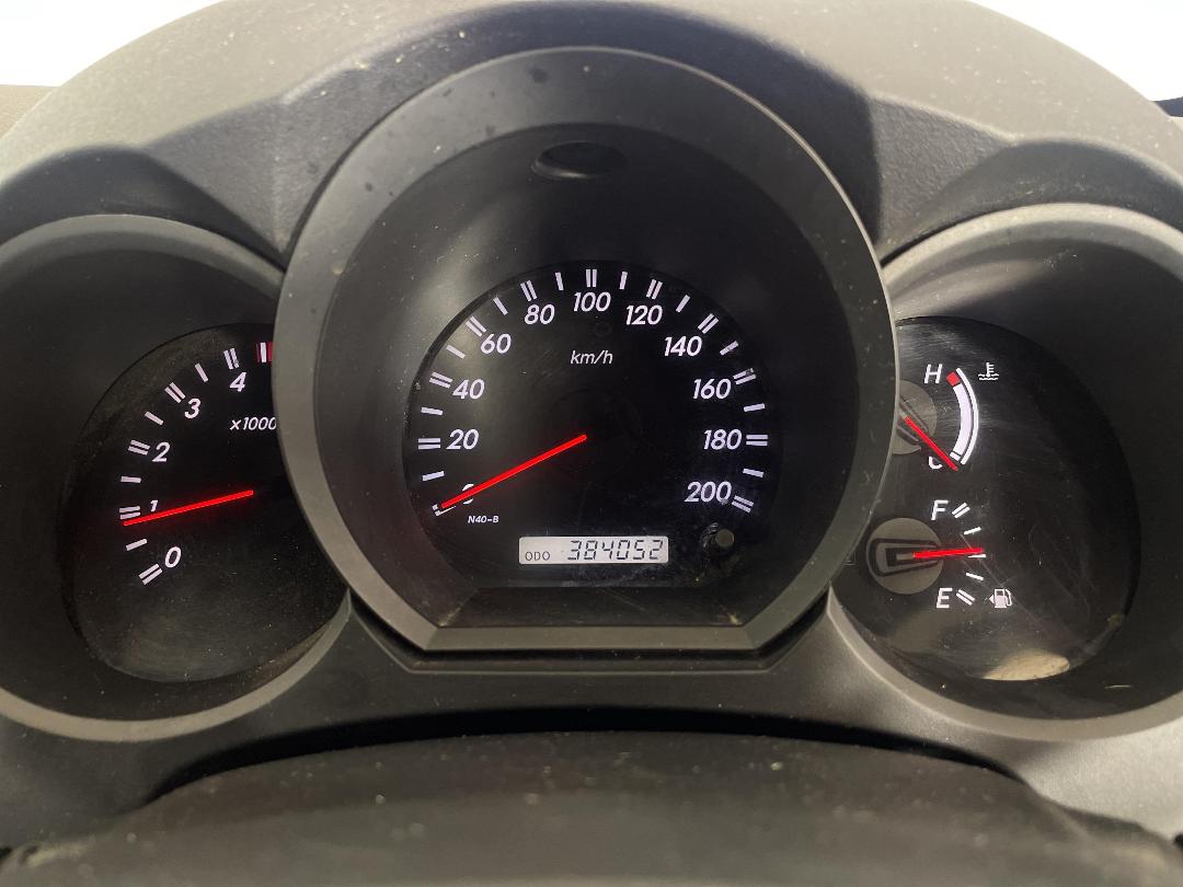 Photo '21' of Toyota Hilux