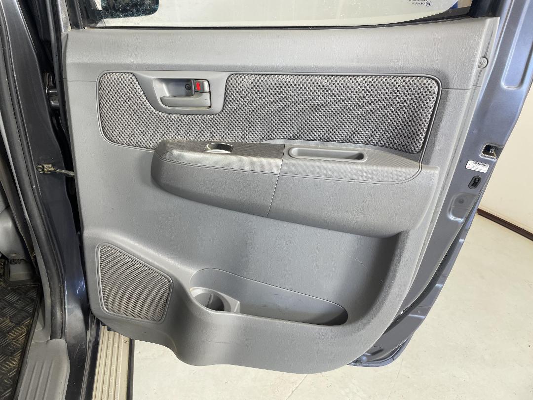 Photo '19' of Toyota Hilux