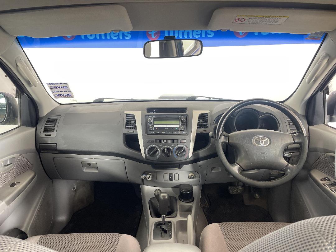 Photo '17' of Toyota Hilux