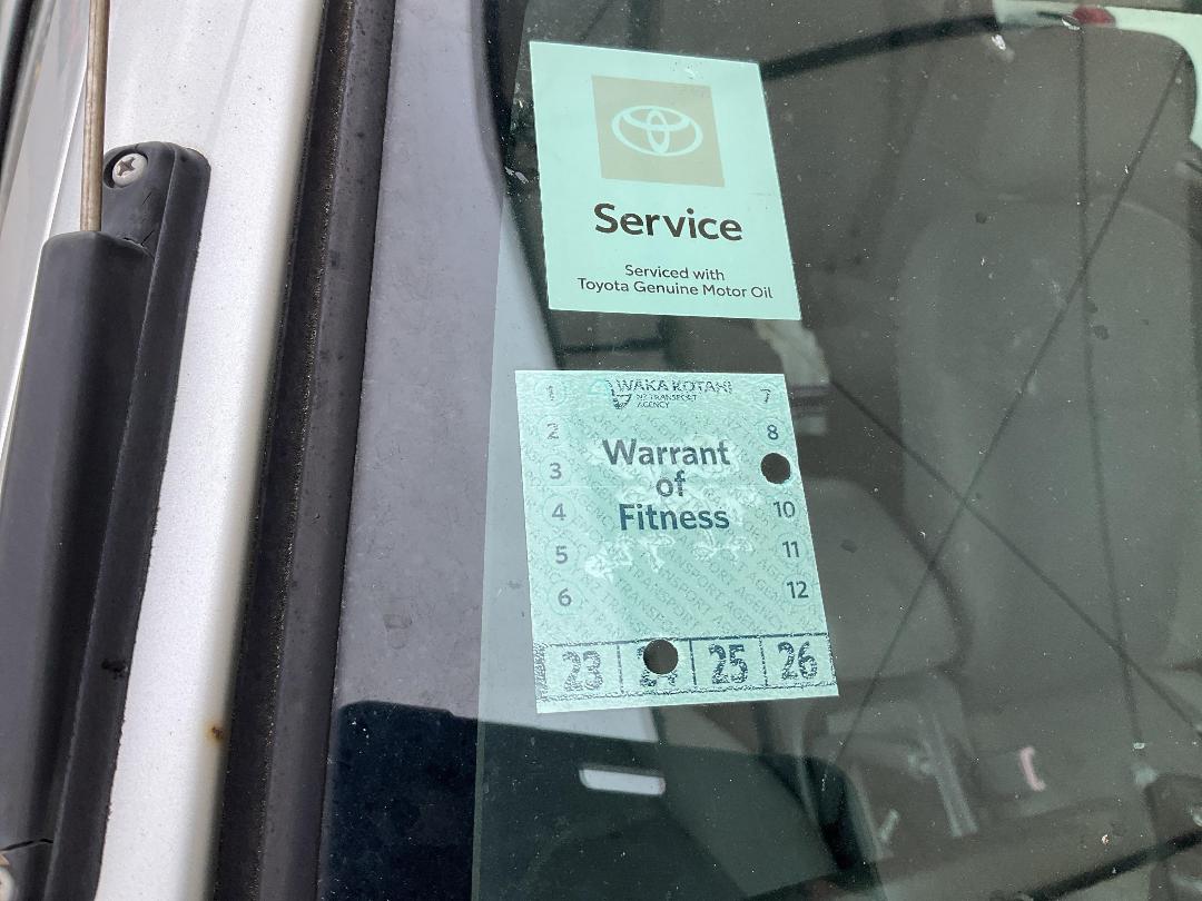 Photo '19' of Toyota Hilux TD D/C