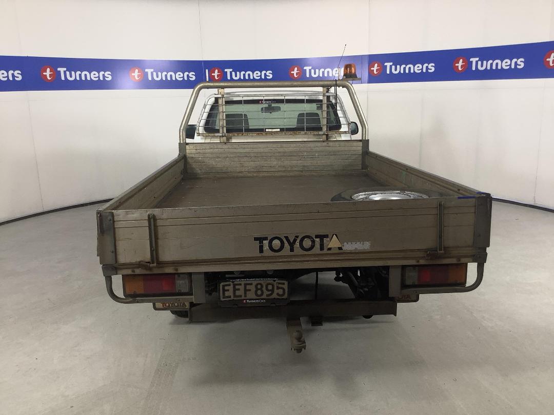 Photo '6' of Toyota Hilux Photo '6' of Toyota Hilux