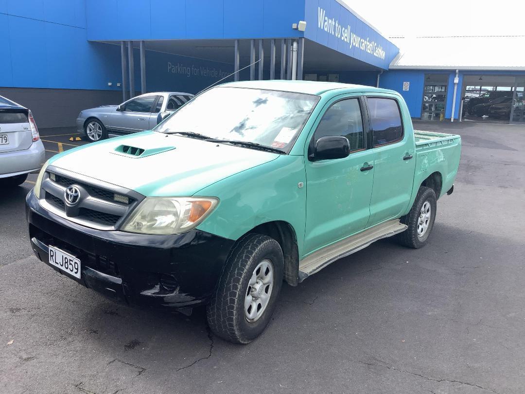Photo '3' of Toyota Hilux TD DCU Photo '3' of Toyota Hilux TD DCU