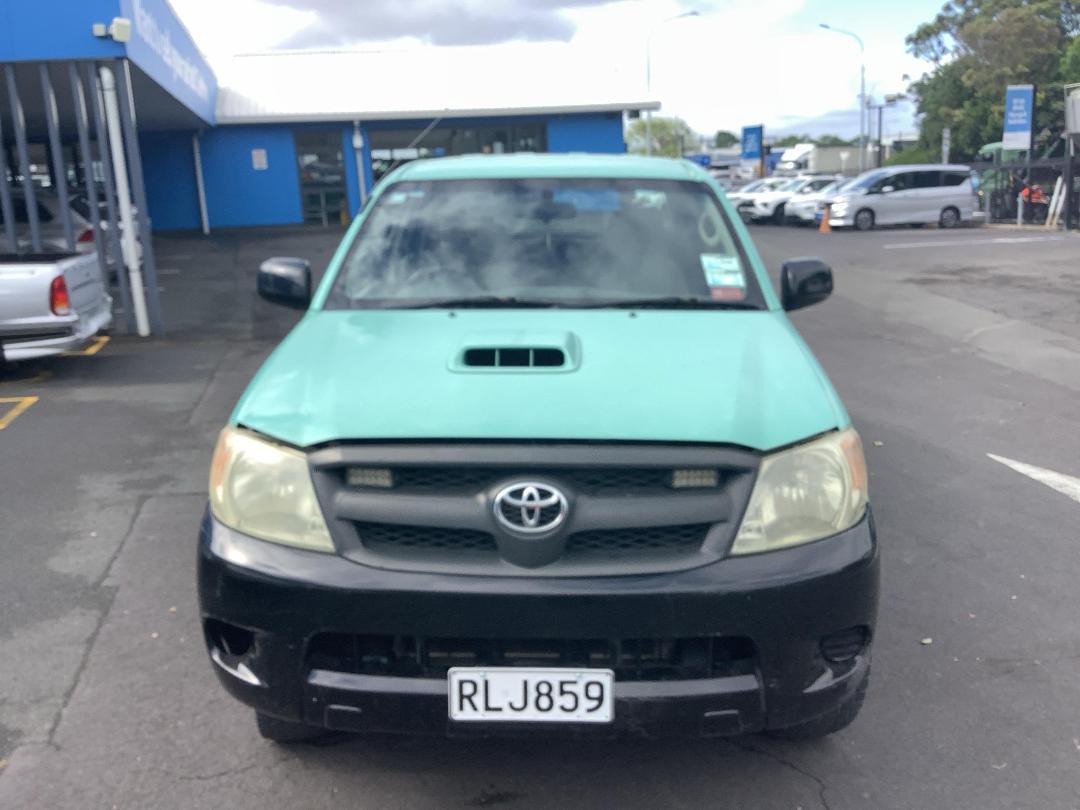 Photo '8' of Toyota Hilux TD DCU Photo '8' of Toyota Hilux TD DCU