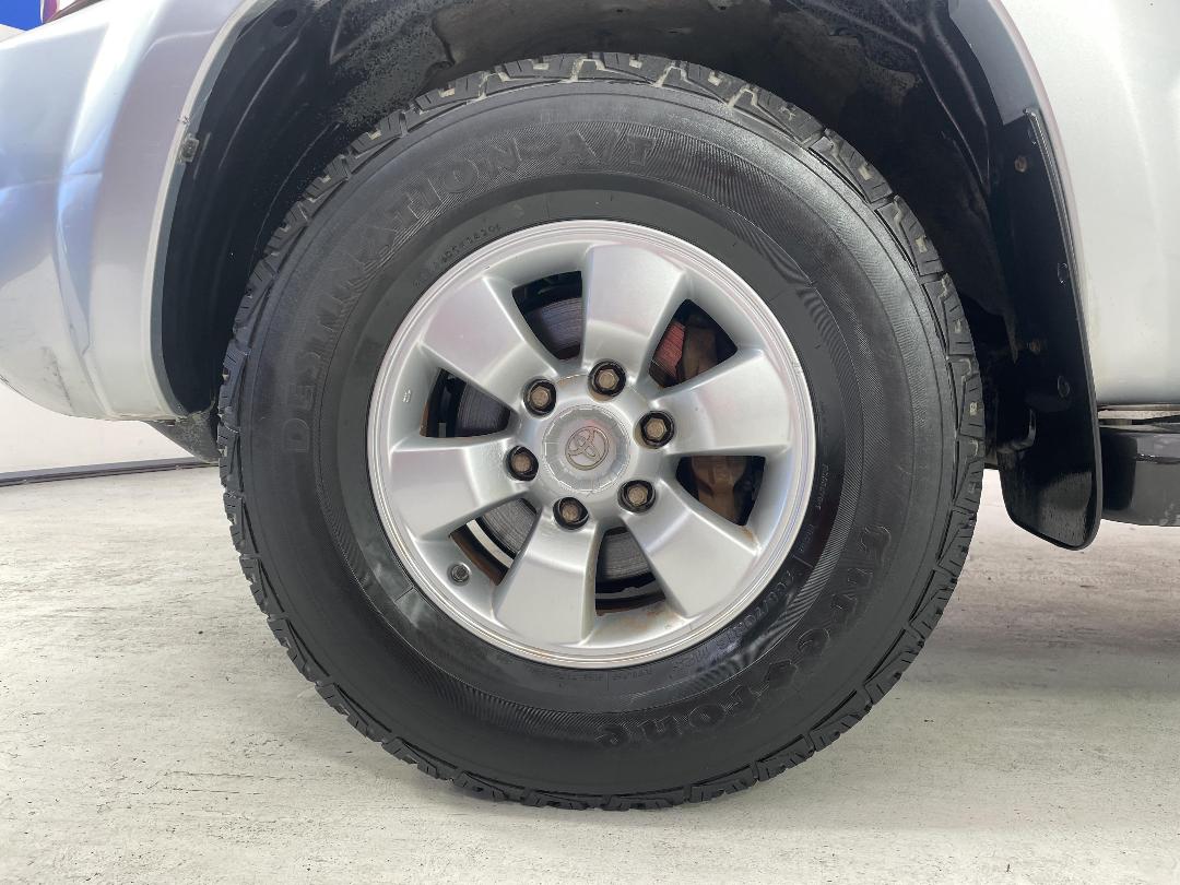 Photo '10' of Toyota Hilux