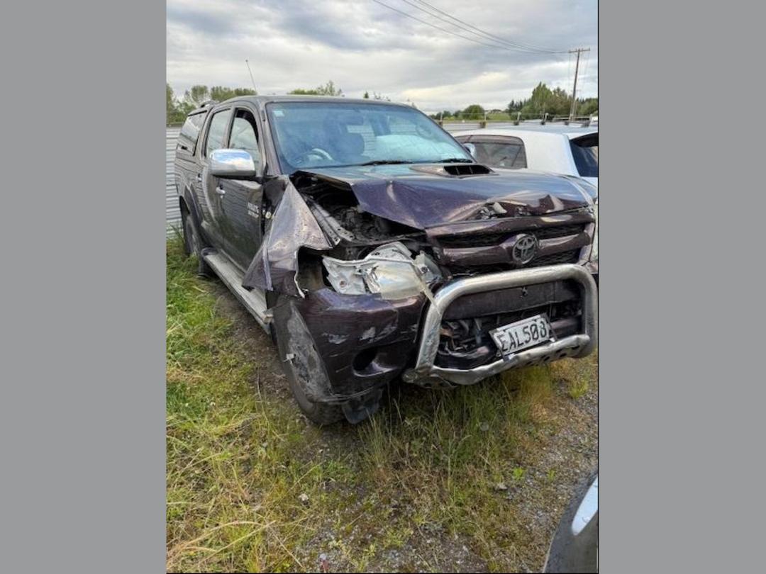 Photo '3' of Toyota Hilux TD SR5 DCU 4A