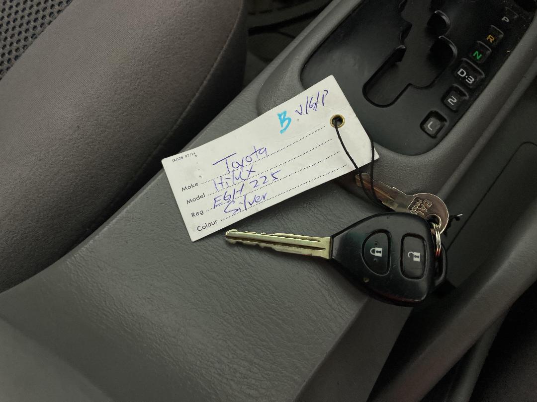 Photo '22' of Toyota Hilux