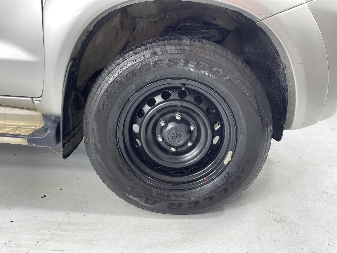 Photo '9' of Toyota Hilux