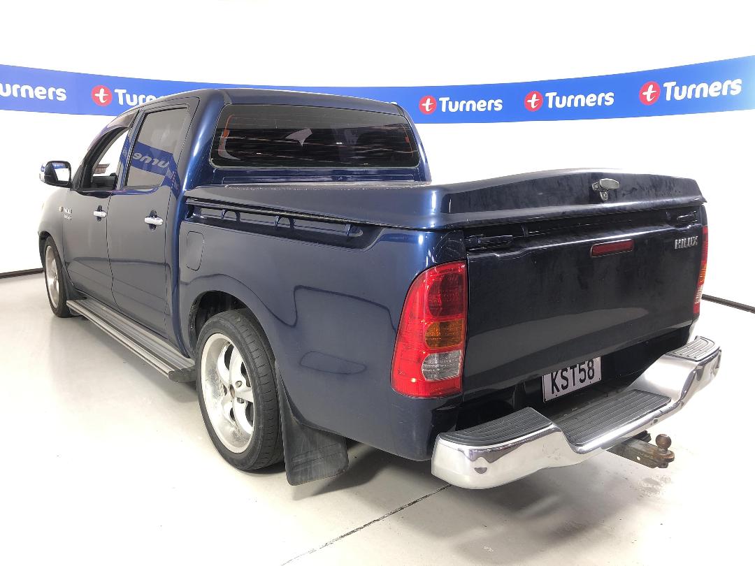 Photo '10' of Toyota Hilux TD D/C