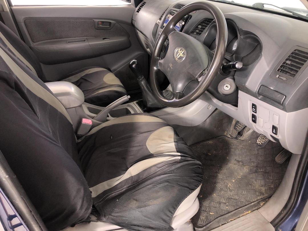 Photo '14' of Toyota Hilux TD D/C