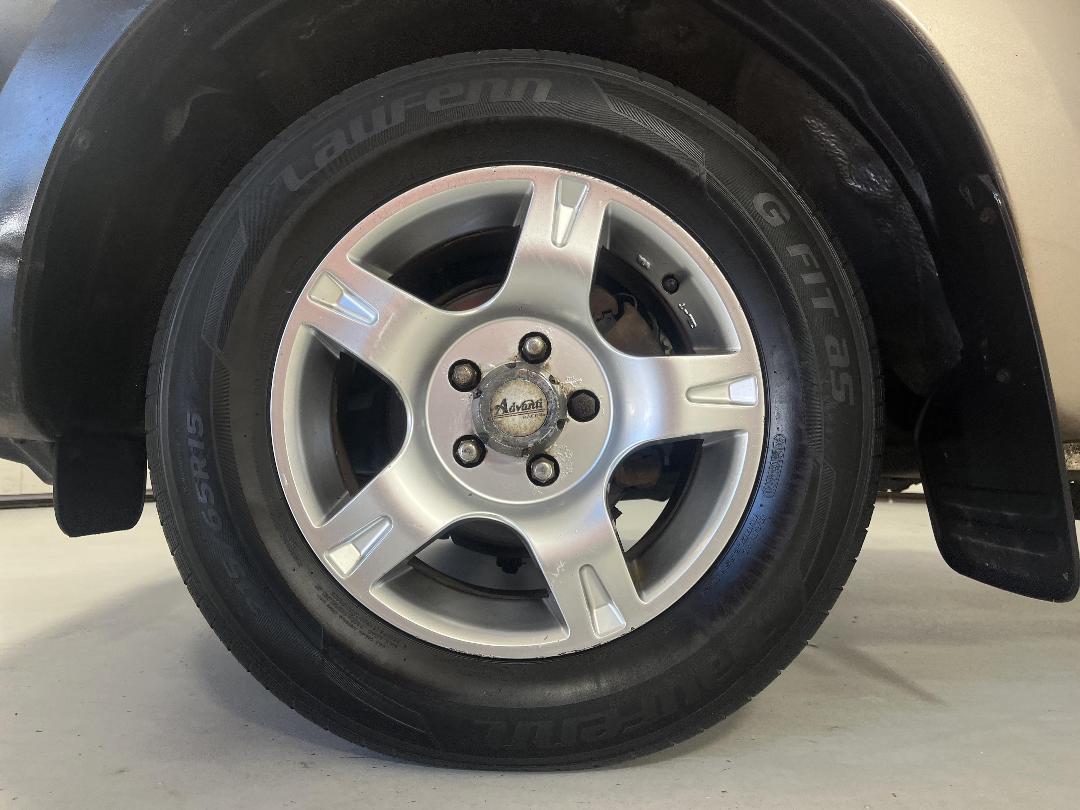 Photo '10' of Toyota Hilux