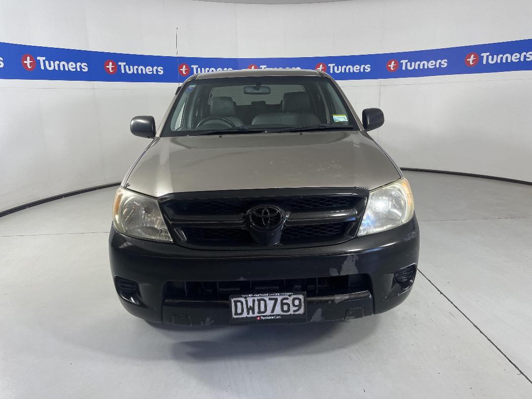 Photo '2' of Toyota Hilux