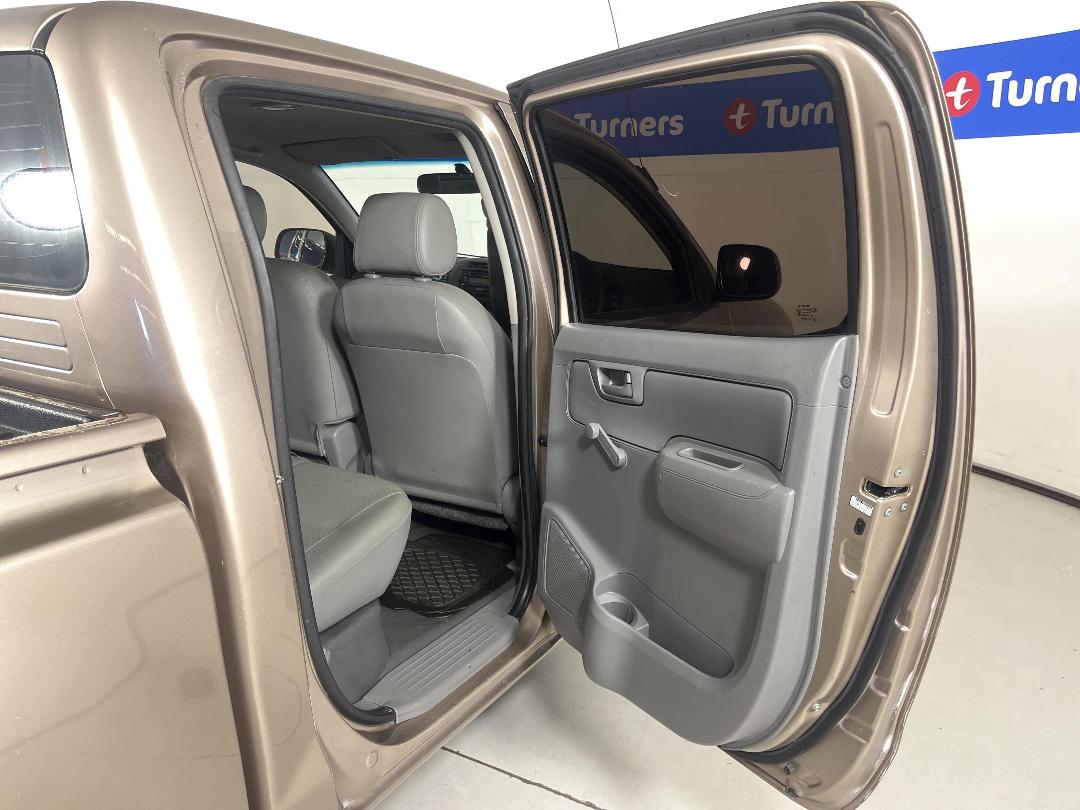 Photo '19' of Toyota Hilux