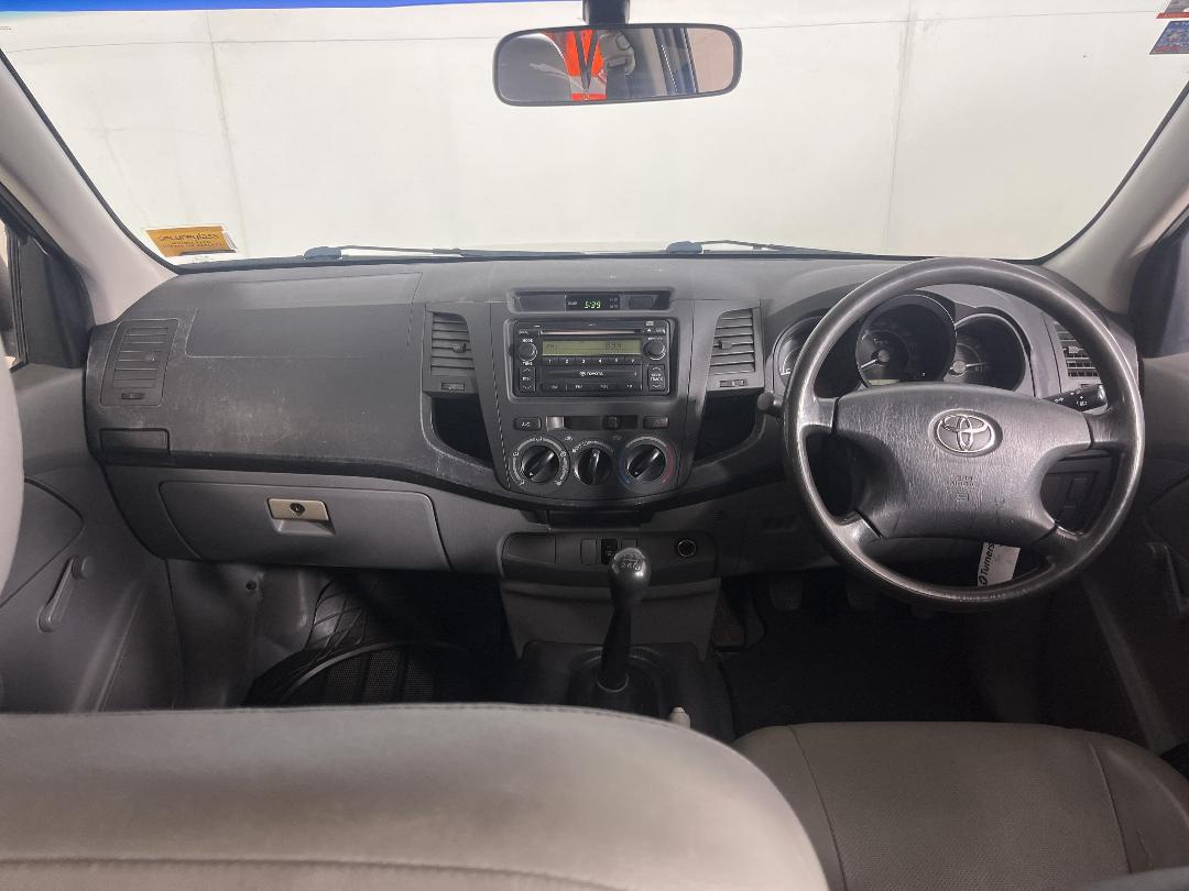 Photo '17' of Toyota Hilux