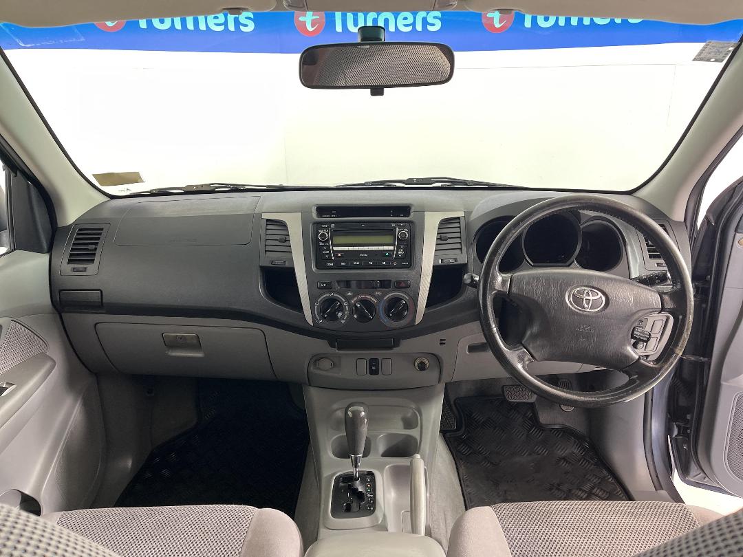 Photo '17' of Toyota Hilux Photo '17' of Toyota Hilux