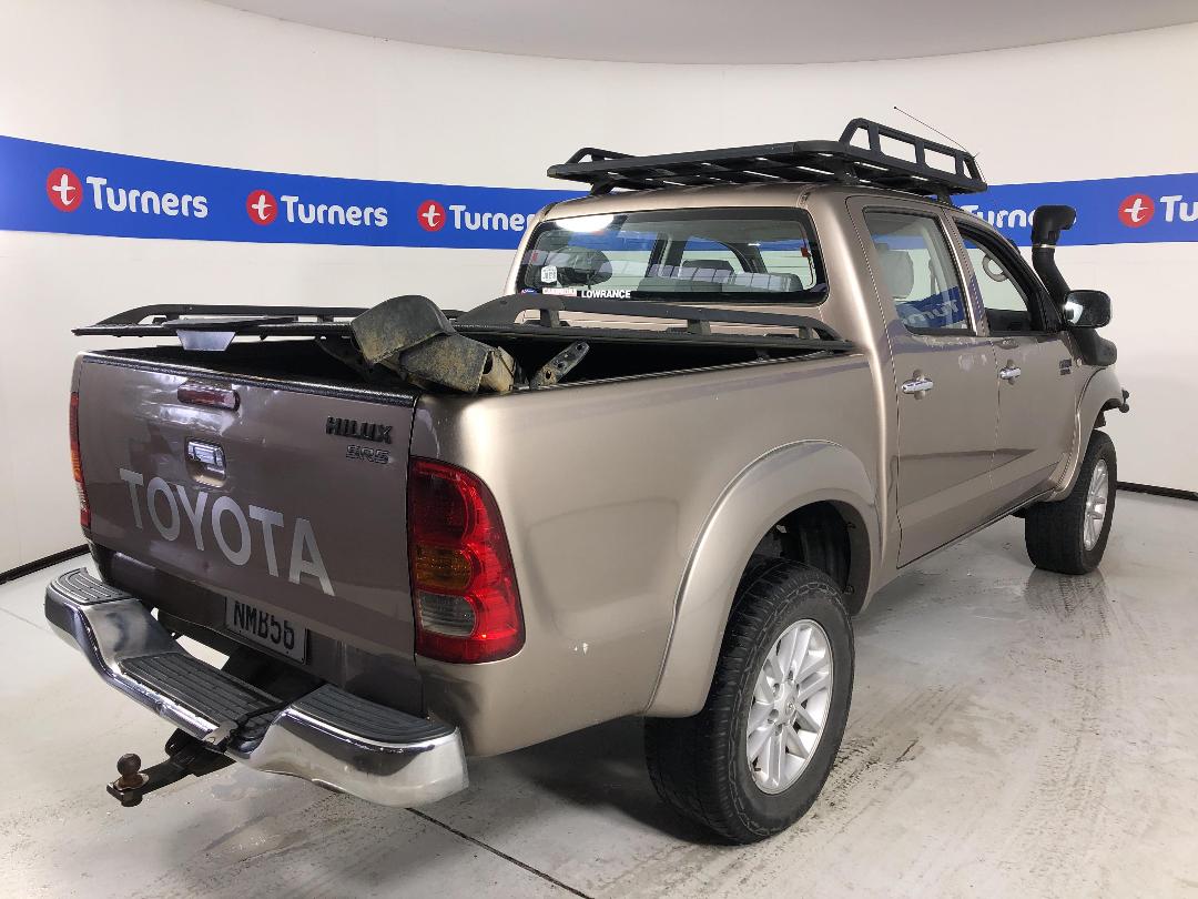 Photo '7' of Toyota Hilux