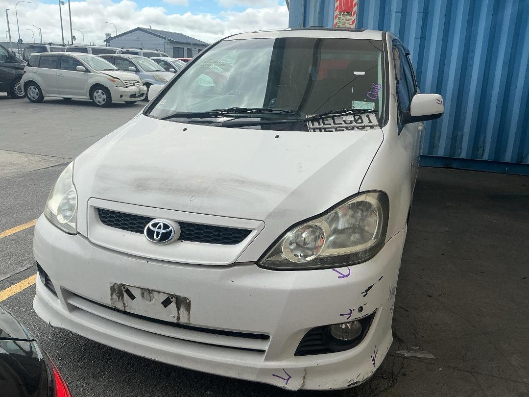 Photo '2' of Toyota Ipsum LTD