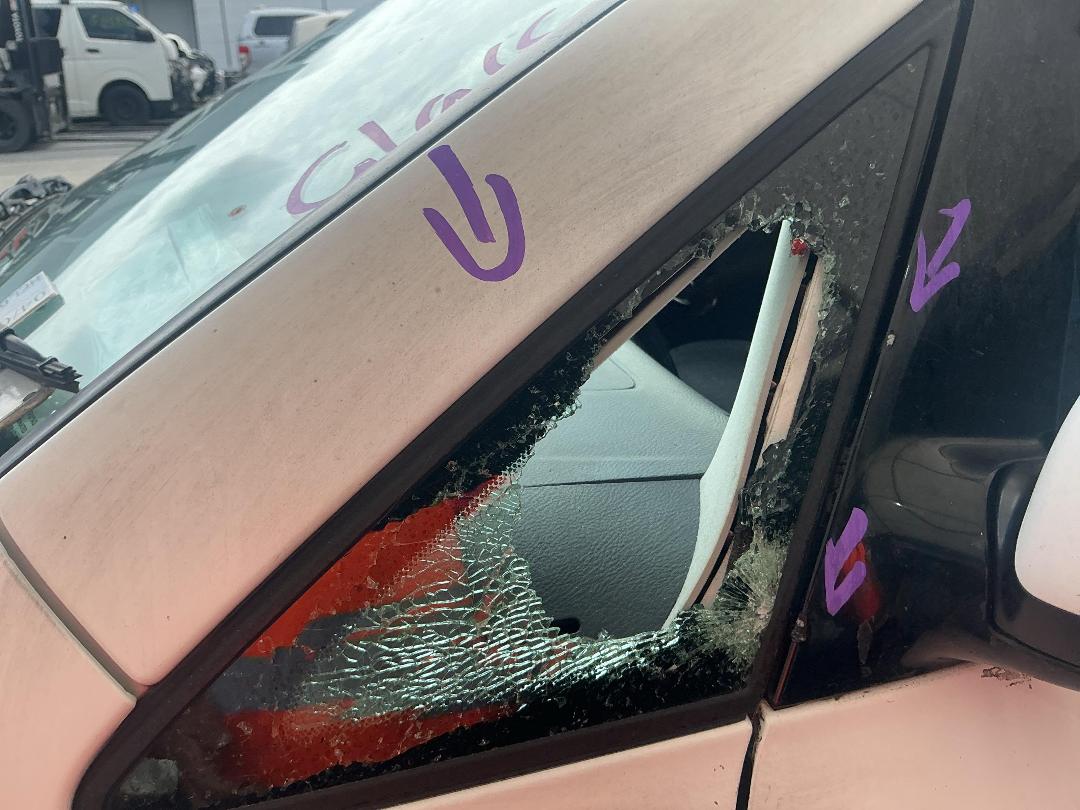 Photo '10' of Toyota Ipsum LTD