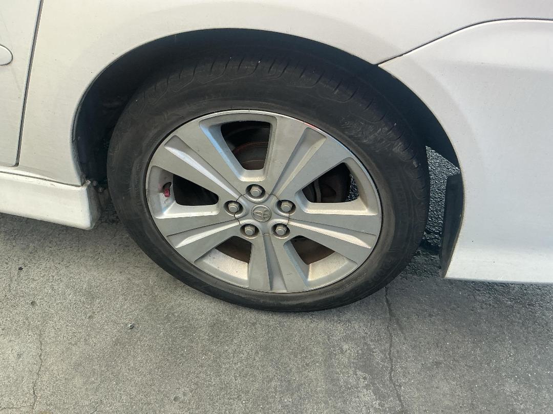 Photo '8' of Toyota Ipsum LTD