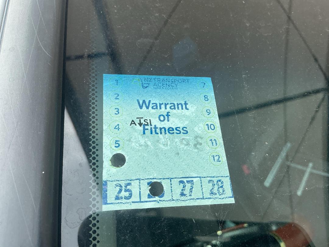 Photo '26' of Toyota Ipsum LTD