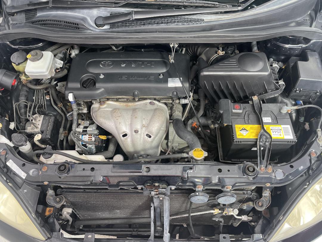 Photo '13' of Toyota Ipsum