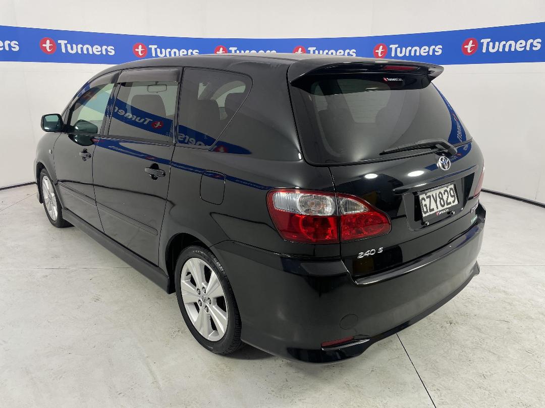 Photo '5' of Toyota Ipsum