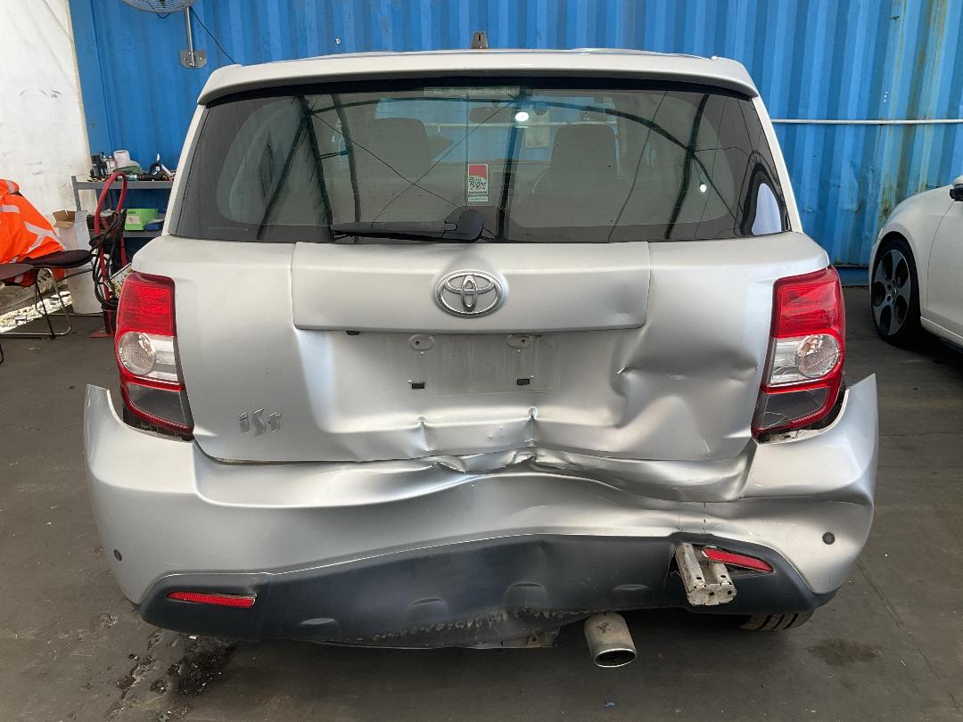 Photo '18' of Toyota IST