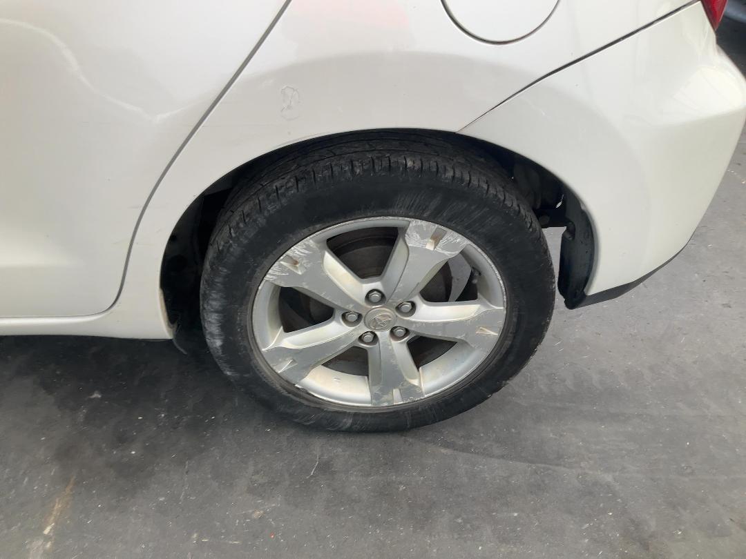 Photo '10' of Toyota IST