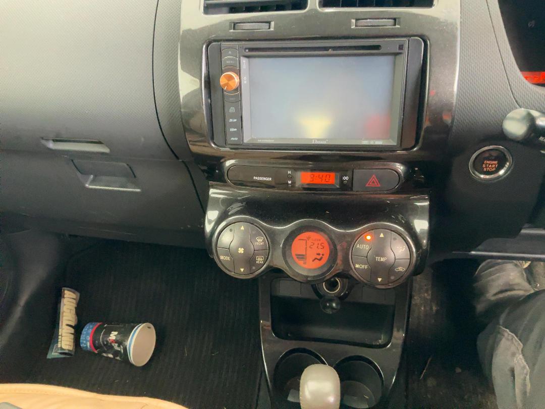 Photo '24' of Toyota IST