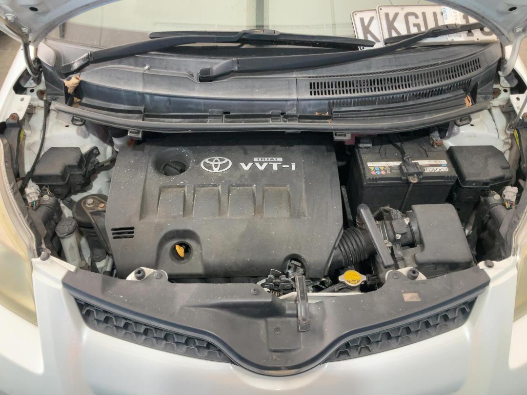 Photo '26' of Toyota IST