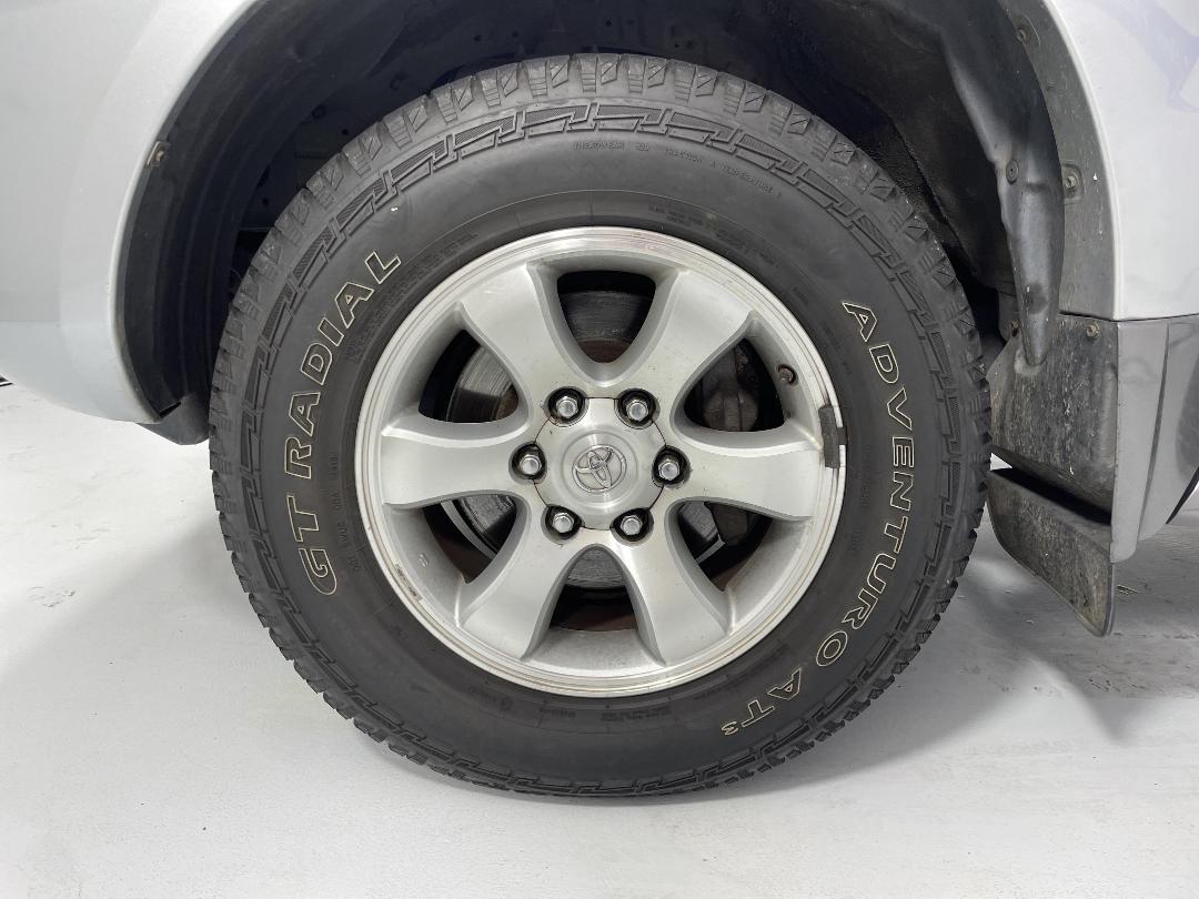 Photo '10' of Toyota Landcruiser Prado