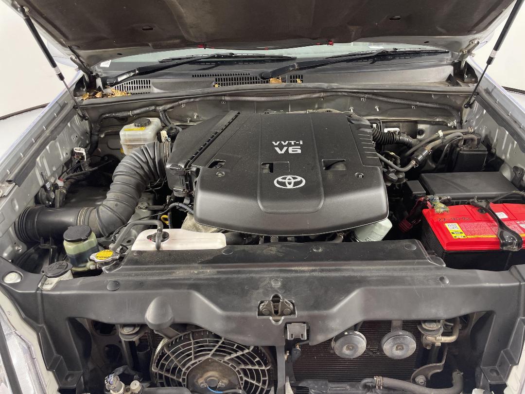 Photo '13' of Toyota Landcruiser Prado