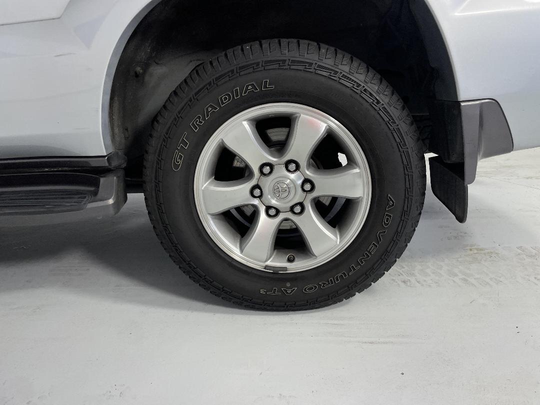 Photo '11' of Toyota Landcruiser Prado