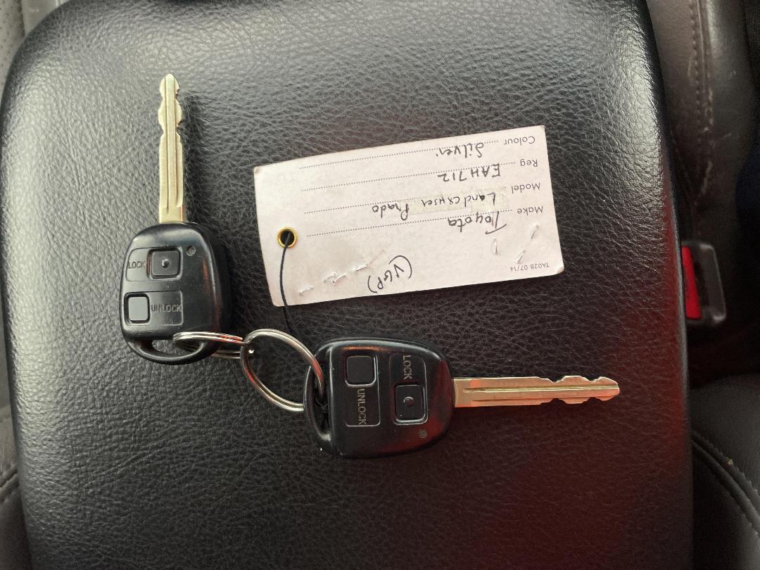 Photo '22' of Toyota Landcruiser Prado