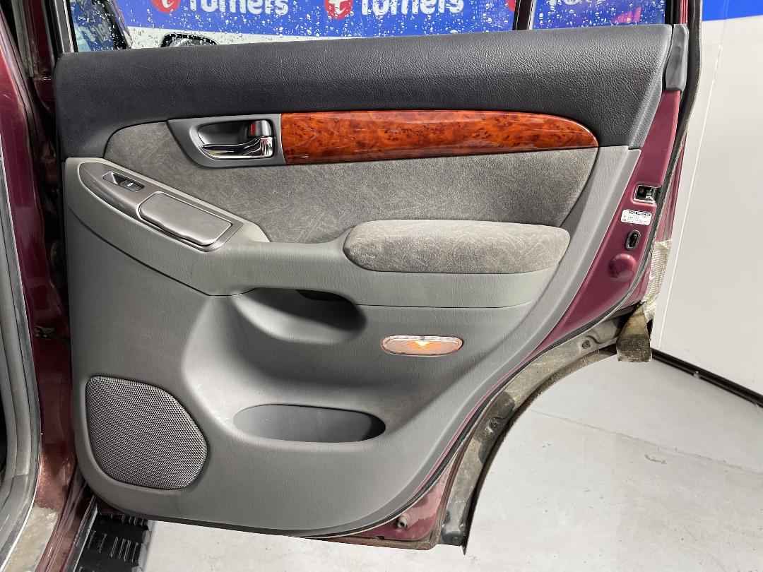 Photo '19' of Toyota Landcruiser Prado Photo '19' of Toyota Landcruiser Prado