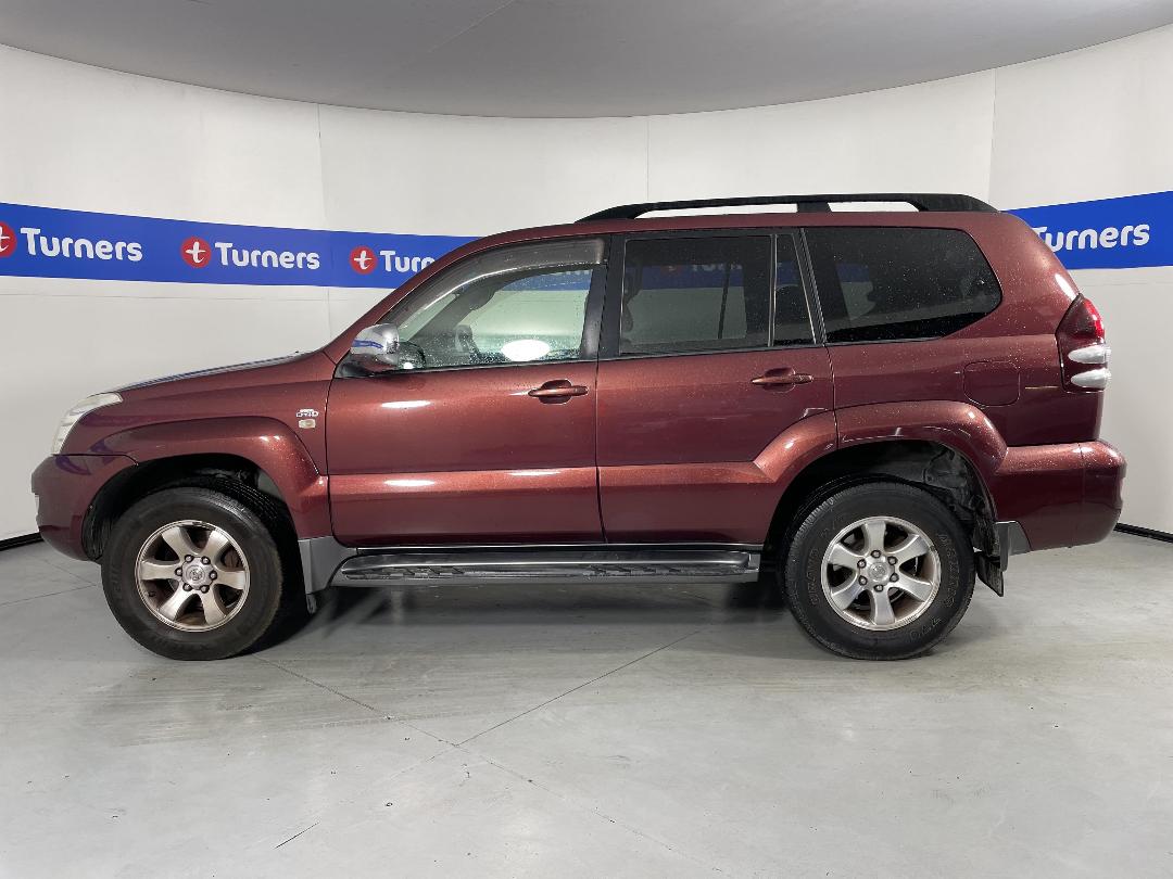 Photo '24' of Toyota Landcruiser Prado Photo '24' of Toyota Landcruiser Prado