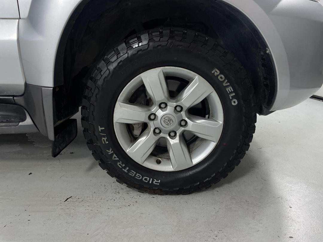 Photo '9' of Toyota Landcruiser Prado