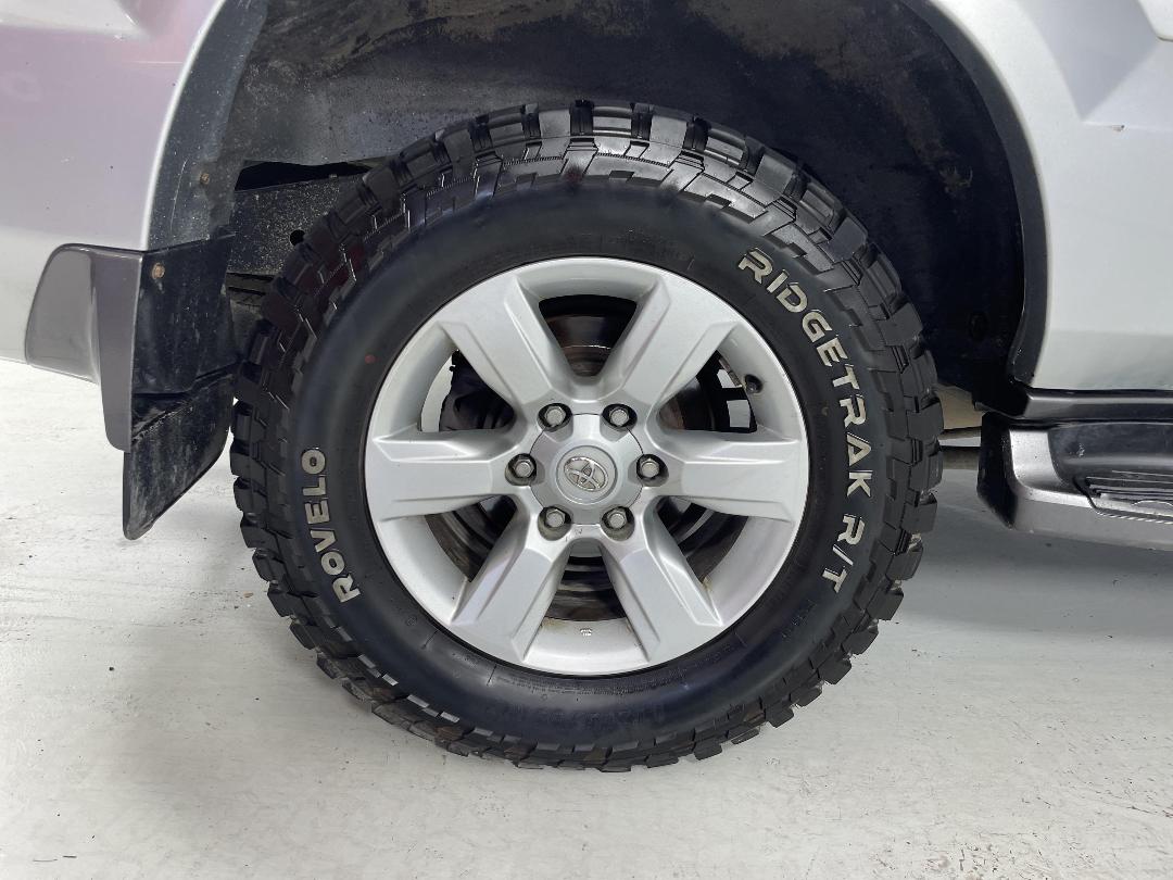 Photo '12' of Toyota Landcruiser Prado