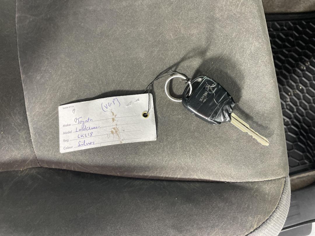 Photo '22' of Toyota Landcruiser Prado