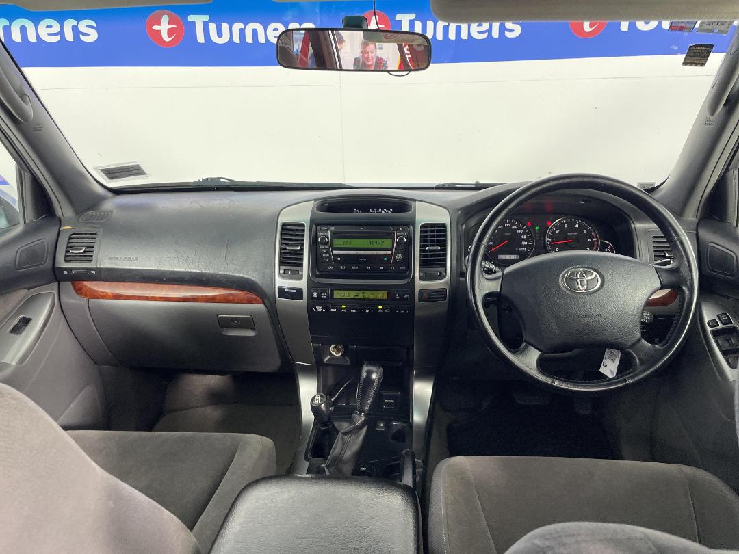 Photo '17' of Toyota Landcruiser Prado