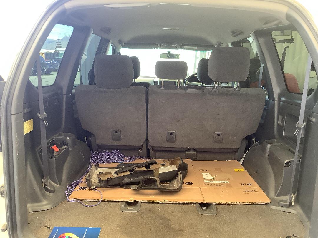 Photo '5' of Toyota Landcruiser Prado T RV