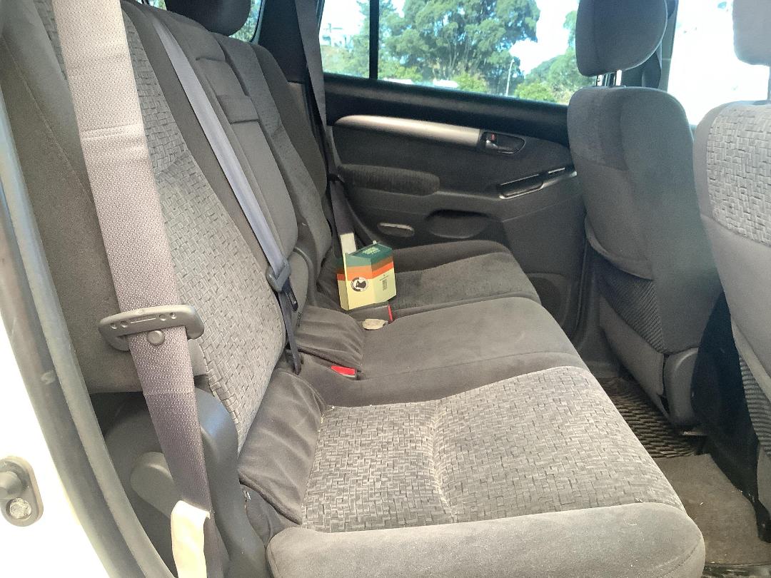 Photo '6' of Toyota Landcruiser Prado T RV