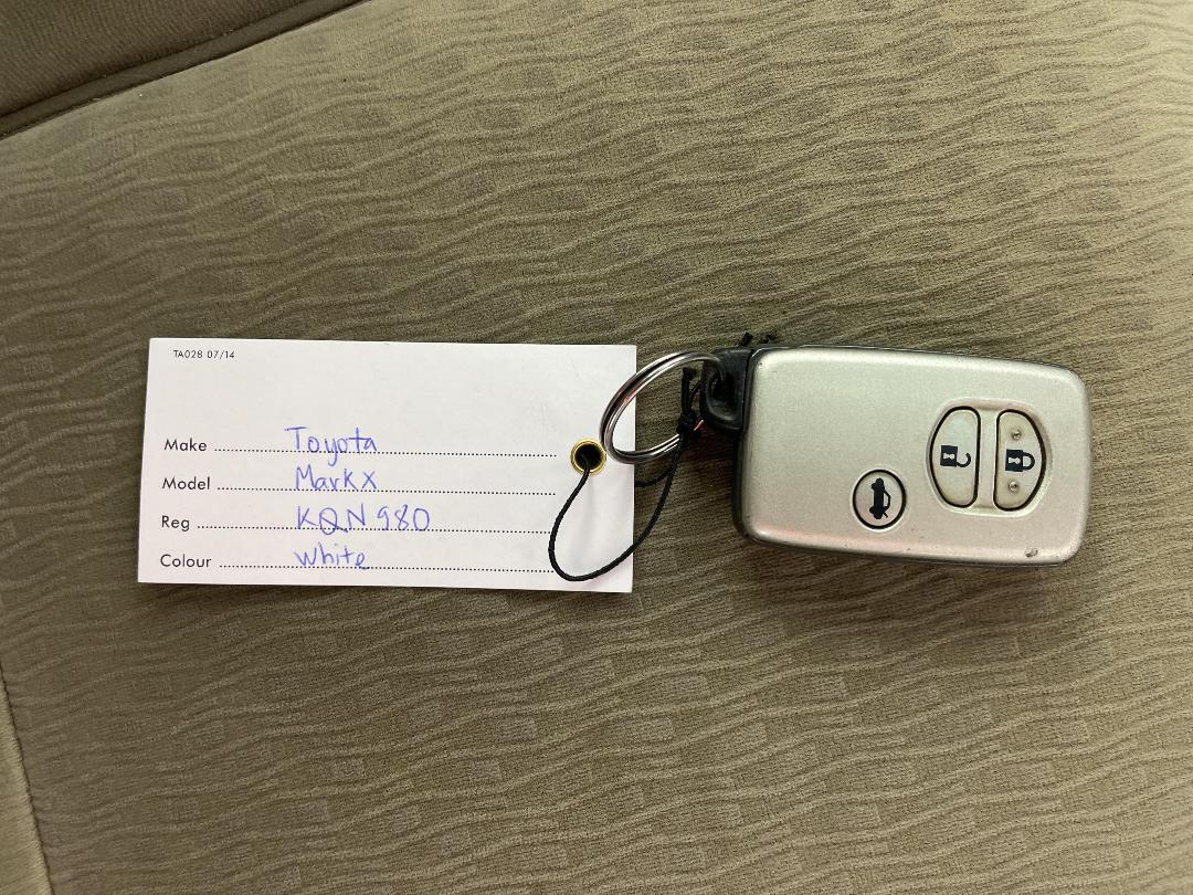 Photo '22' of Toyota Mark X