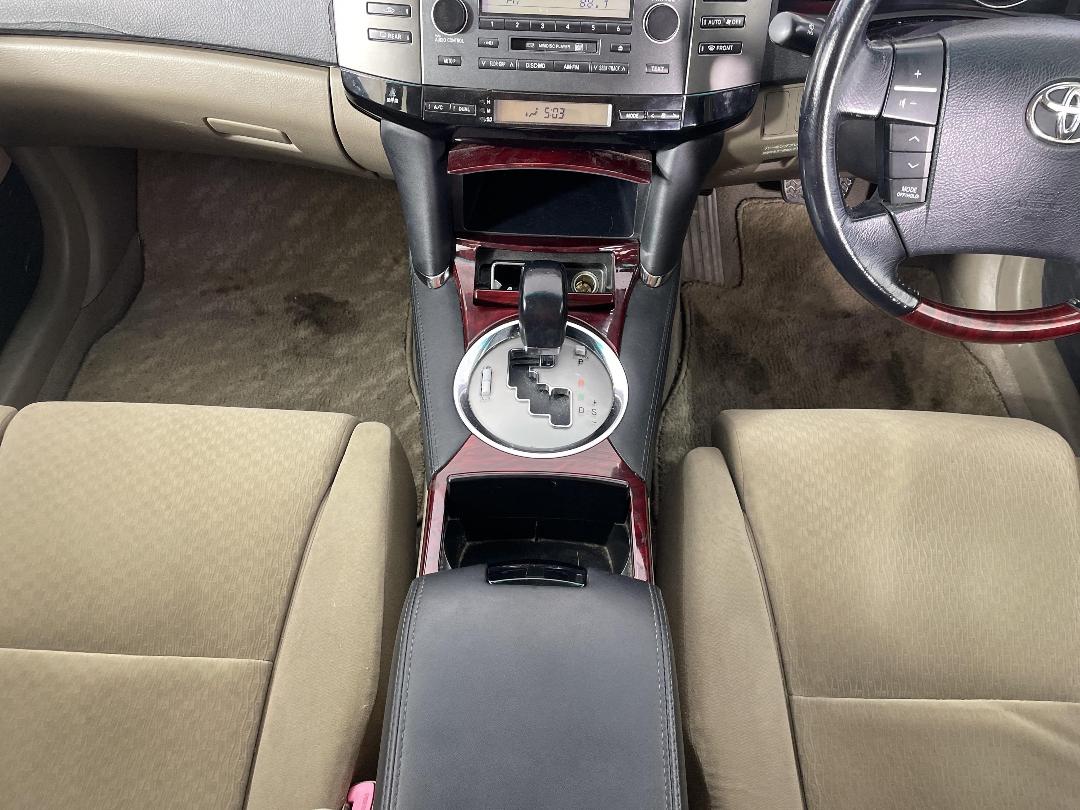 Photo '18' of Toyota Mark X