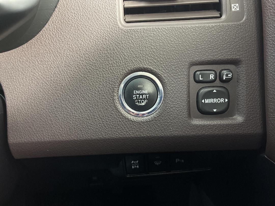 Photo '24' of Toyota Markx