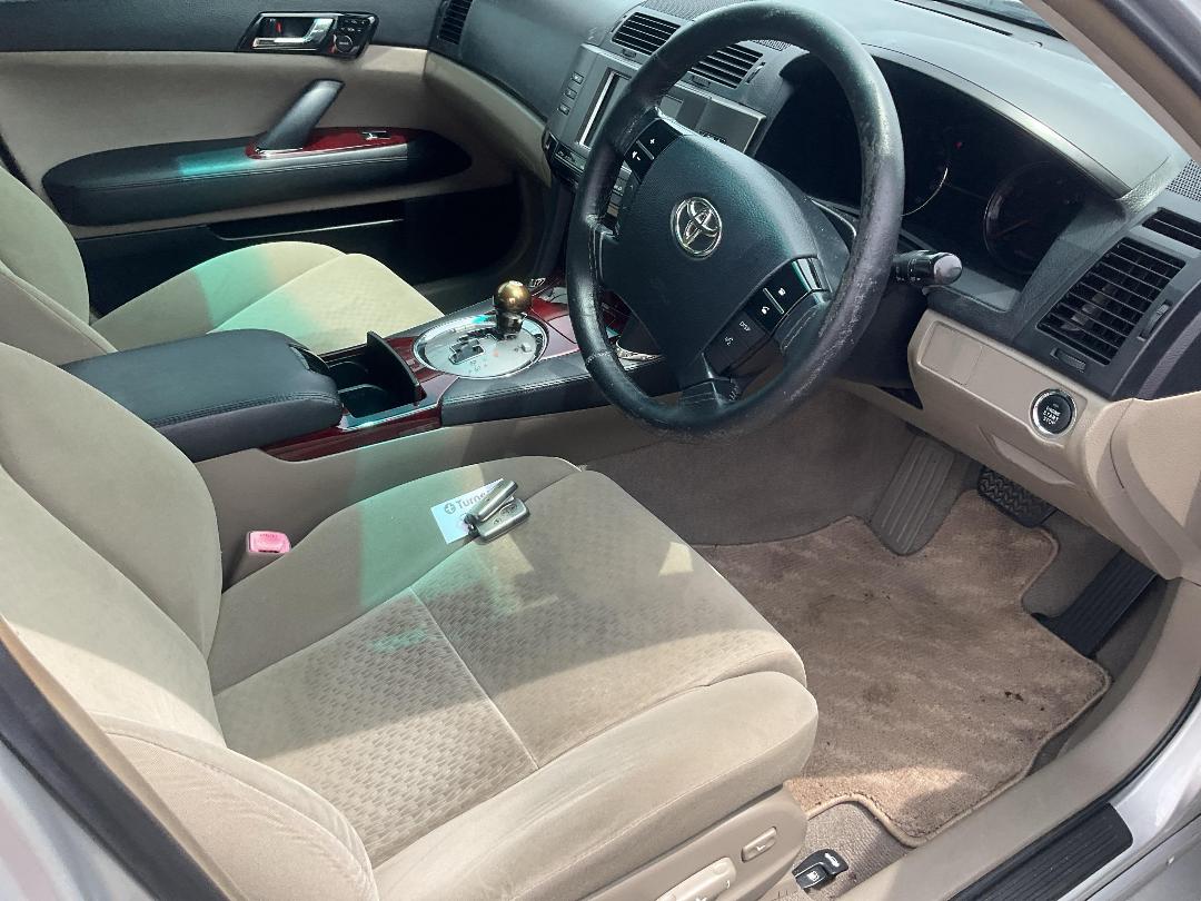 Photo '12' of Toyota Markx 300G