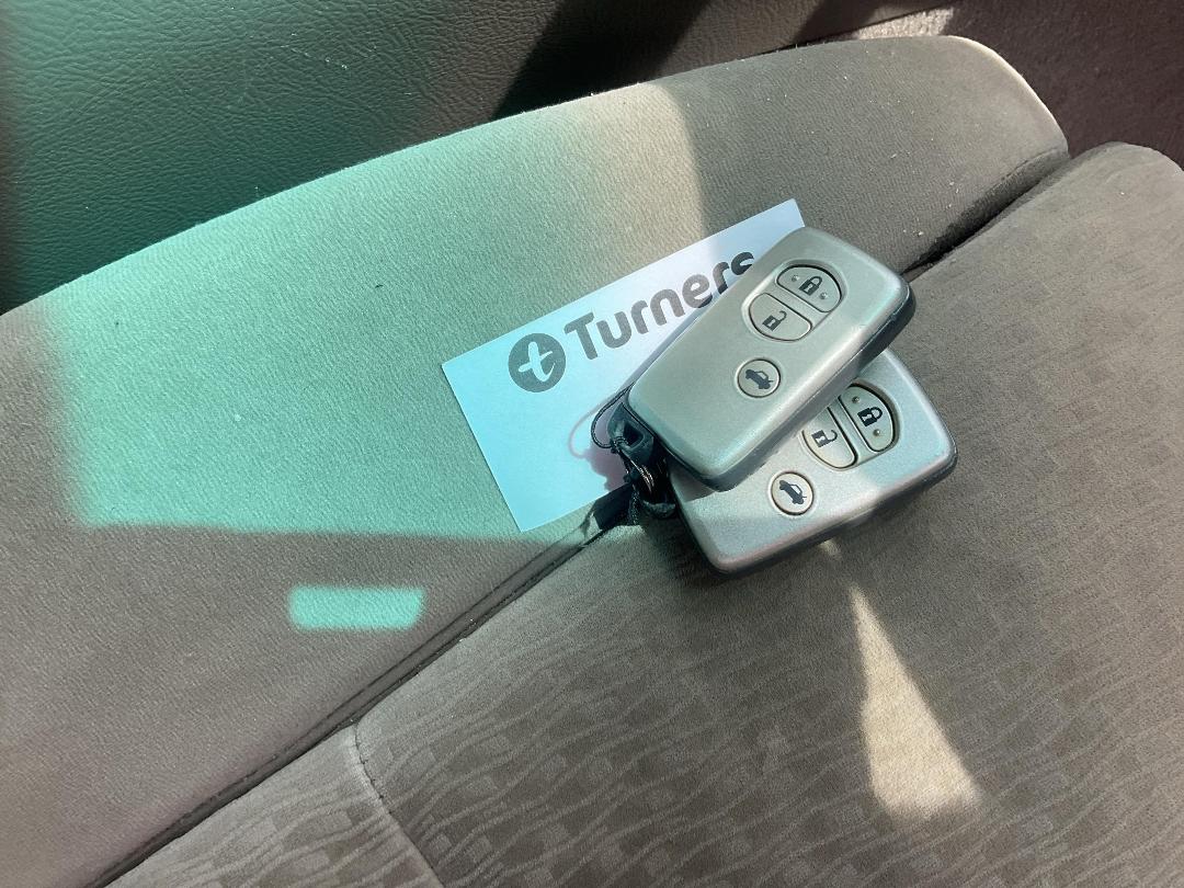 Photo '14' of Toyota Markx 300G