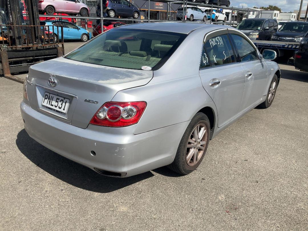 Photo '6' of Toyota Markx 250G