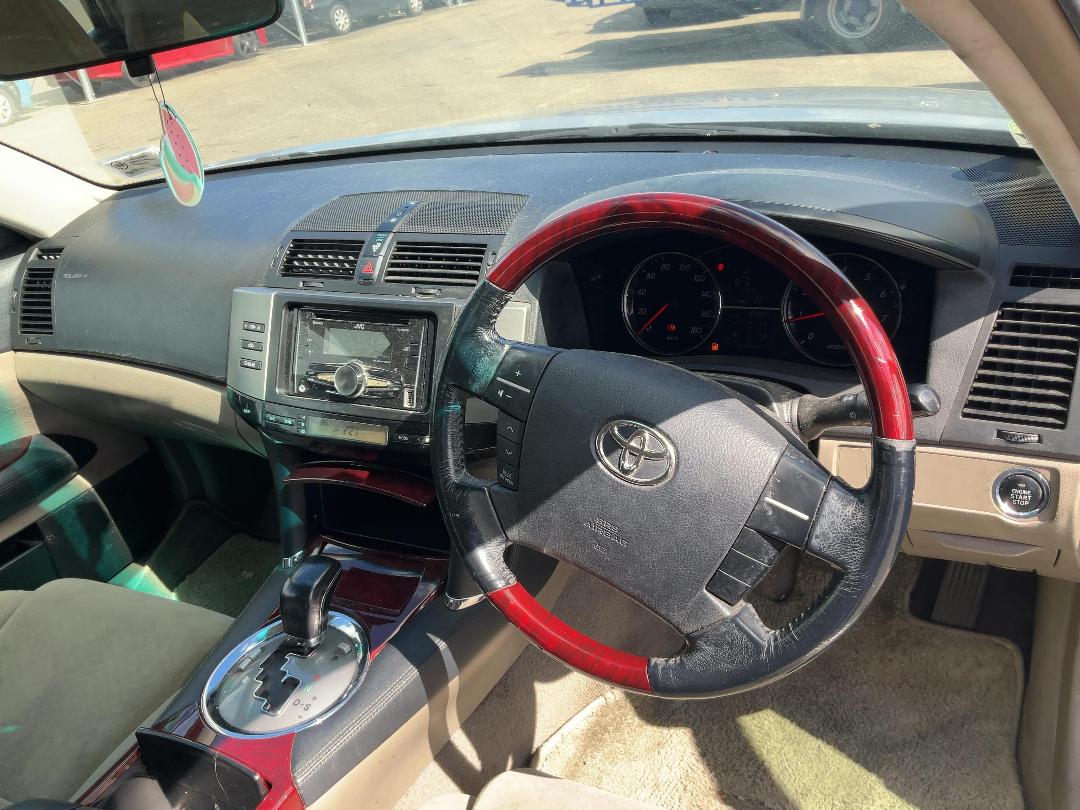 Photo '13' of Toyota Markx 250G