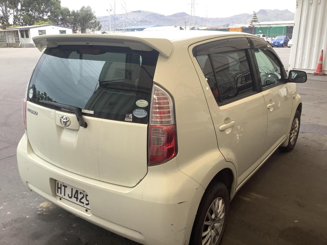 Photo '5' of Toyota Passo Photo '5' of Toyota Passo